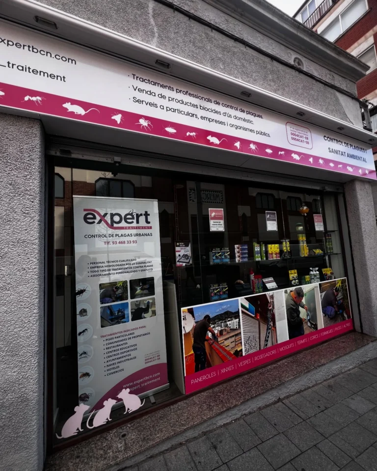 Instagram post from expert_traitement. This post is in position 10.